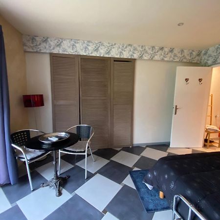 La Malcotais Bed & Breakfast Noyal-Chatillon-sur-Seich ภายนอก รูปภาพ