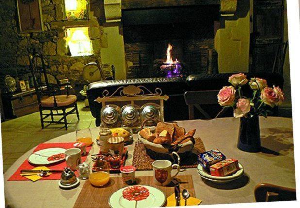 La Malcotais Bed & Breakfast Noyal-Chatillon-sur-Seich ภายนอก รูปภาพ